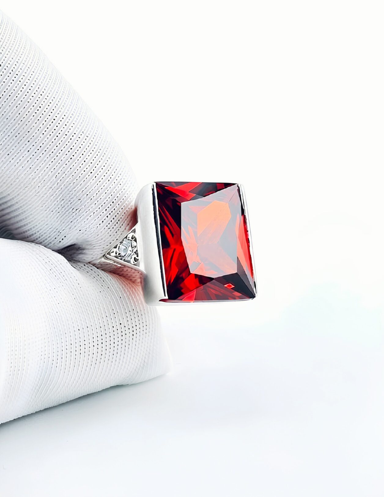 Alternative view of Nhẫn Đính Hôn Garnet Art Deco