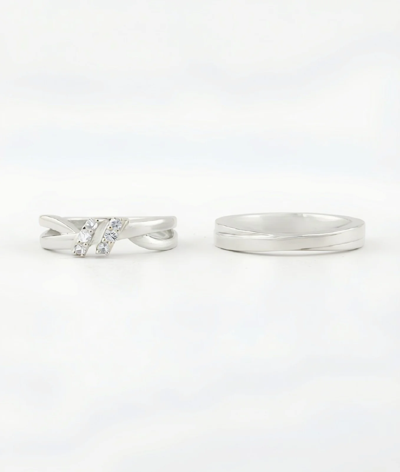Alternative view of Nhẫn Đôi Elegant Twist