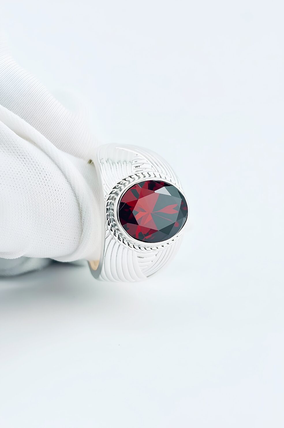 Nhẫn Nam Mẫu 004 - Ruby Elegance