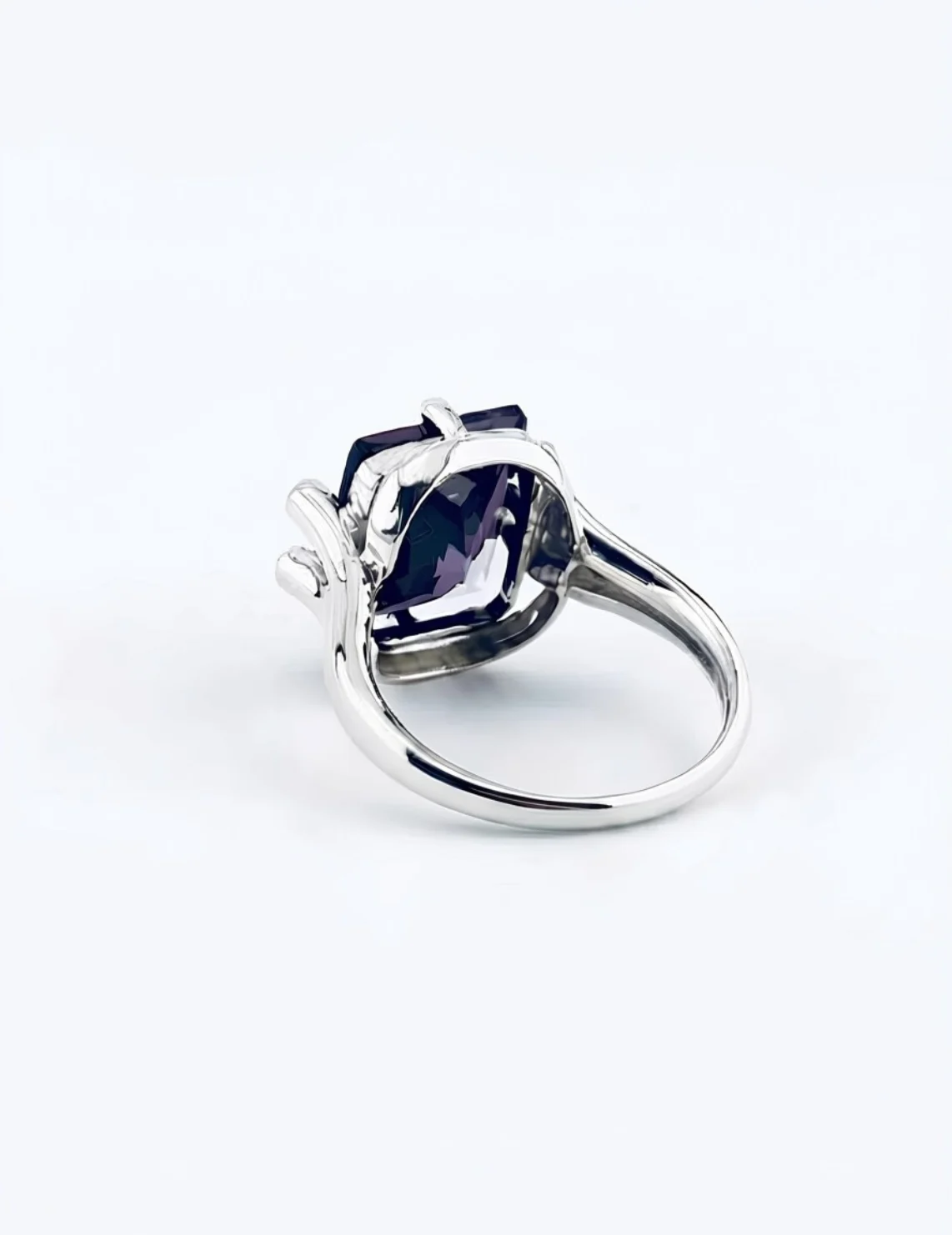 Alternative view of Nhẫn Nữ Royal Purple