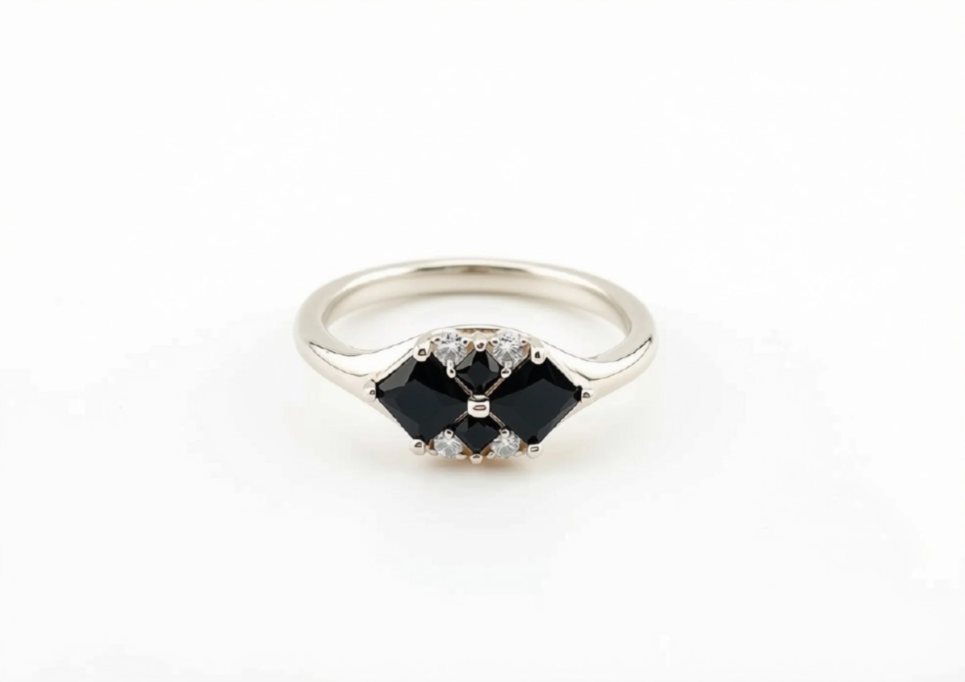 Nhẫn Nữ Vàng Trắng Dark Glamour